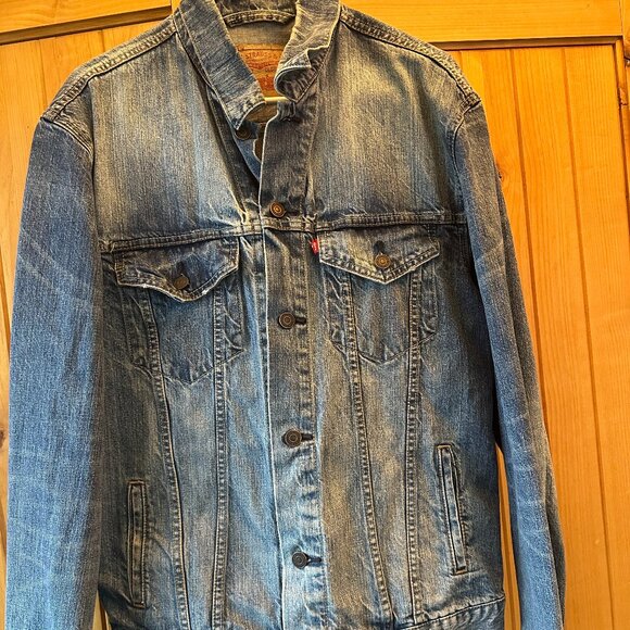 Levi's Denim Jacket - Picture 1 of 4